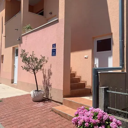 Apartment Dumina Murter
